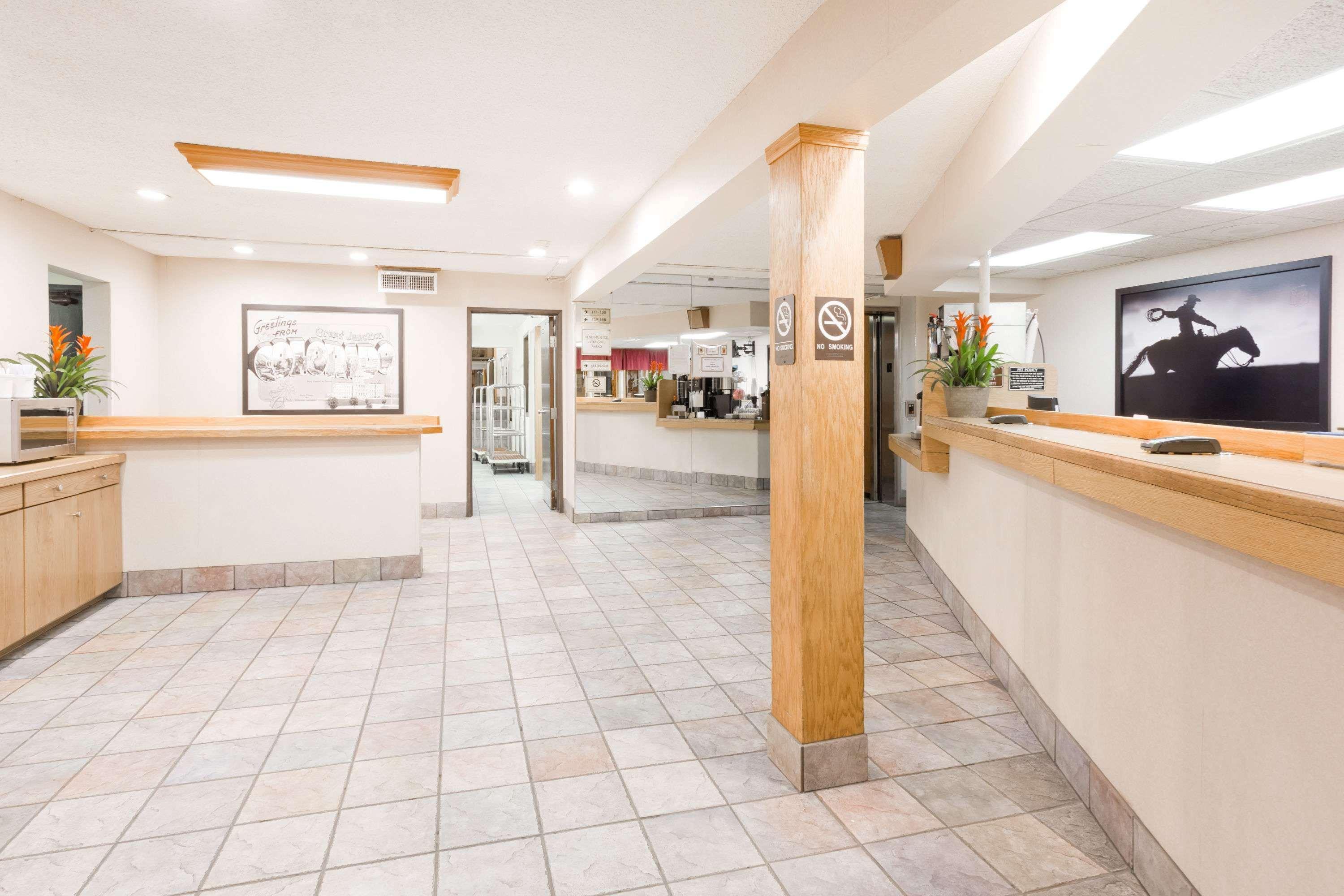 Super 8 By Wyndham Grand Junction Colorado Hotel Buitenkant foto